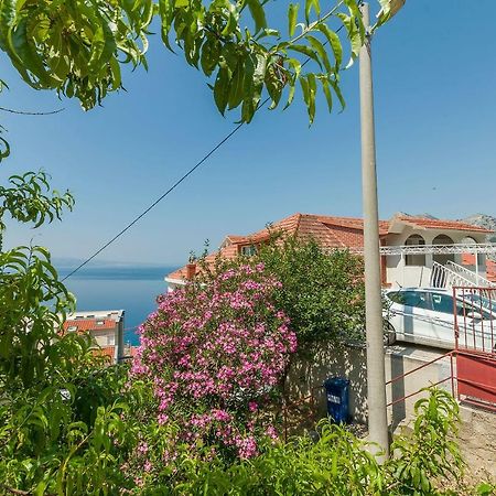 Apartment Marijana Omis Bagian luar foto