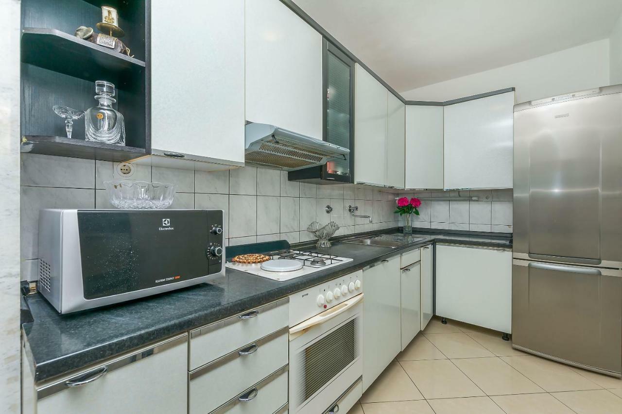 Apartment Marijana Omis Bagian luar foto