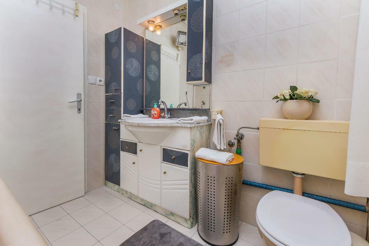 Apartment Marijana Omis Bagian luar foto